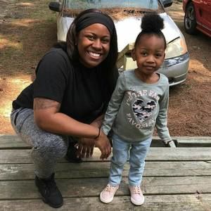 Meet your Posher, Danielle